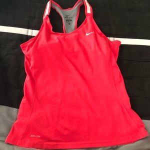 nike drifit tee size M